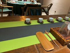 -荷风细雨·中国茶宴(世纪大道店)