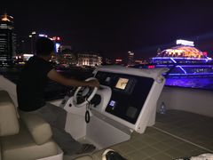-北外滩百艇汇游艇俱乐部