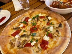 -城市大道红炉披萨烘焙坊