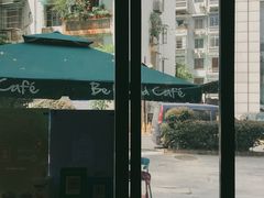 -Be Lived Cafe比例咖啡(摩天轮店)