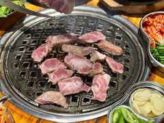 -唯成•韩国炭火烤肉 유성고기