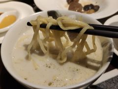 黄鱼煨面-杭州西子湖四季酒店·金沙厅