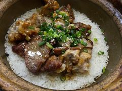 叉烧拼排骨煲仔饭-红星光发煲仔饭(大石街店)