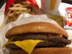 双层吉士汉堡-麦当劳(星光行店)