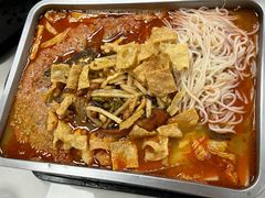 -在巷子里的烤肉店·螺蛳粉烤鱼·牛蛙(和美城店)