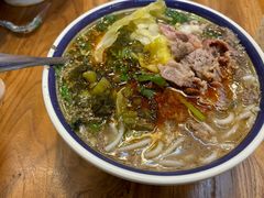 -云阿蛮云南生烫牛肉米线(奉贤路店)