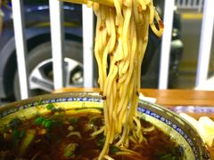 -胥佳烧鸡公牛肉面馆