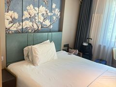 -白玉兰商务酒店(济南趵突泉宽厚里店)