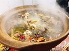 -威邵鸡煲(西华路总店)
