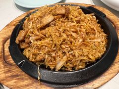 五花肉煎酸菜-北李妈妈菜·海肠捞饭(高新万达店)