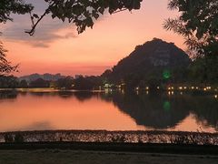 -星湖旅游景区七星岩