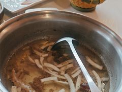-喃喃椰·糟粕醋·椰子鸡火锅(七堡花园店)
