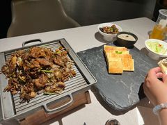 -四季民福烤鸭店(外滩外白渡桥店)