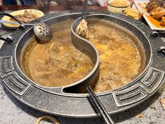 -八次方巴乡石锅鱼·金海湖水库活鱼(谷丰东路店)