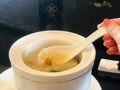 花胶炖鱼唇-名佳荟