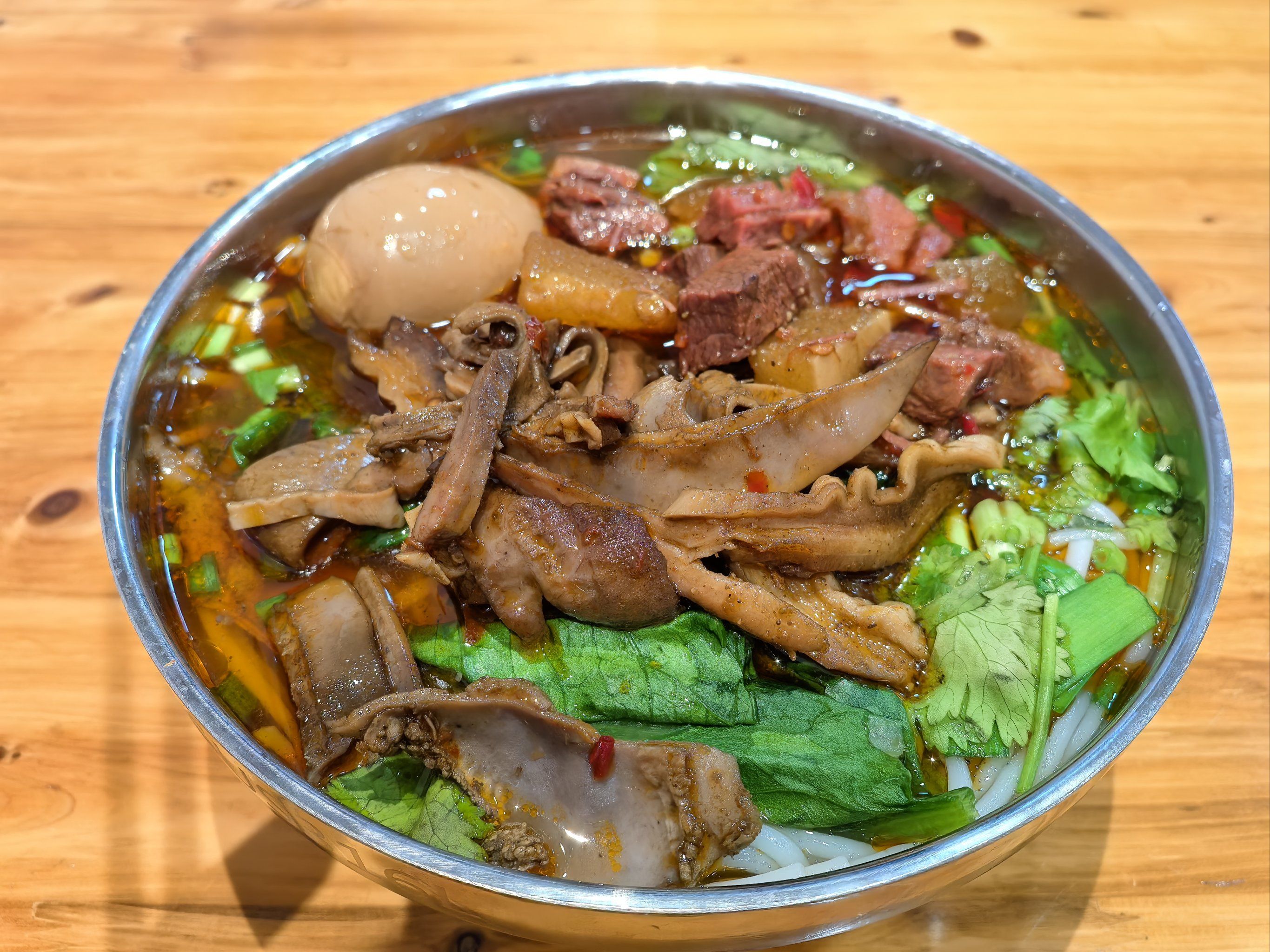 尝鲜!牛肉牛杂双拼粉!