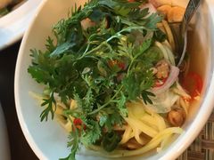 -Chom Cafe and Restaurant