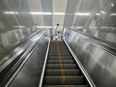 -陆家浜路(地铁站)