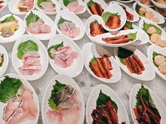 -雍容荟帝王蟹活龙虾展台自助(IFS黑金店)
