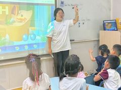 -瑞思少儿中心·少儿英语素养启蒙(勒泰直营校区)