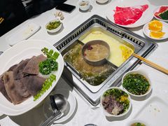 -巴奴毛肚火锅(九洲店)