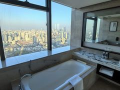 -上海龙之梦万丽酒店