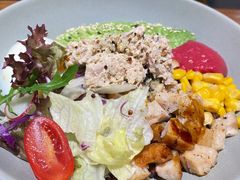 -POKEE VIA&Brunch·维娅(重庆来福士店)