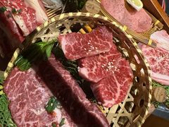 -山川小町·极番烧肉(新地假日广场店)