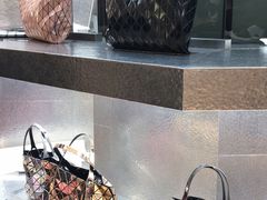 -三宅一生 (阪急梅田本店)