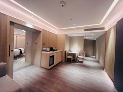 -深圳彭年万丽酒店