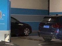 -Iapm环贸地下车库