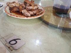 -油田美食农庄