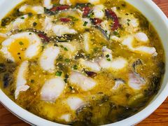 酸菜鱼片-胡子饮食店