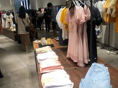 -URBAN REVIVO(大信新都汇店)