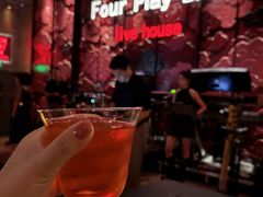 -FOUR PLAY BAR