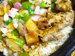广东香滑牛肉煲仔饭-煲煲香快餐(南京路店)