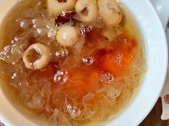 冰糖银耳莲子-彬媽糖水(万象天地店)