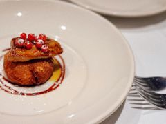 香煎鹅肝配土豆饼-MORTON'S 莫尔顿牛排坊(北京丽晶酒店)