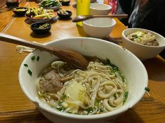 -矮子粉店1985·长沙米粉(湘春路店)