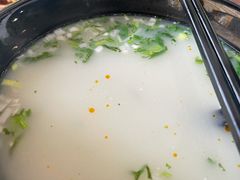 -万红路羊汤烧饼店(将台路店)