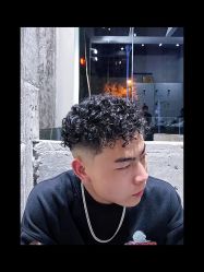 -贝勒爷专业男发
