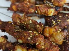 -泉哥小平房串店