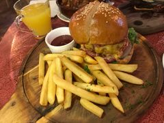 -羽深肉铺 Steak & Wine