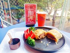 惠灵顿牛排-港式茶餐厅·乒乓室记·谢赛克乒乓球俱乐部