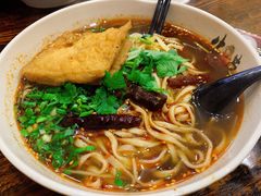 -牛吃草牛肉面牛杂面(桐城路店)