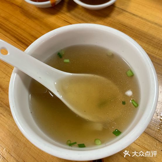 容八姑牛杂店