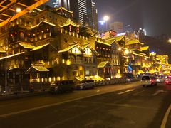 -小天鹅火锅·一线江景洪鼎旗舰店(洪崖洞店)