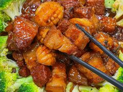 -萃华海鲜阁大排档(五四广场店)