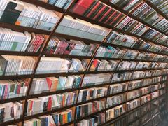 -钟书阁(珍园店)