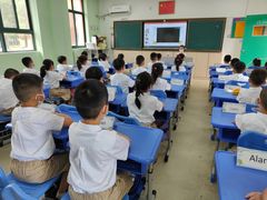 -上海博世凯外国语学校